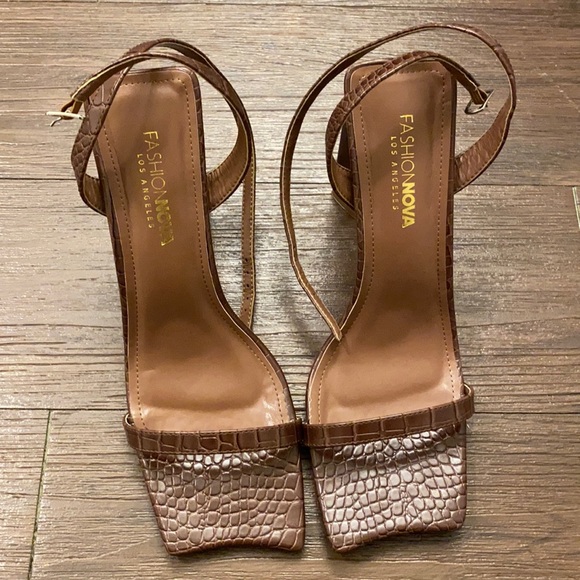 ✨HOST PICK✨ Chocolate Croc Embossed Square Toe Heels ✨ - Picture 5 of 8